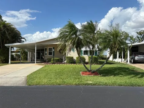 6107 Grand Oaks Drive SE Winter Haven FL 33884