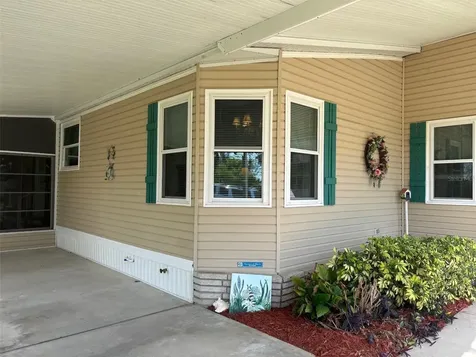 6107 Grand Oaks Drive SE Winter Haven FL 33884