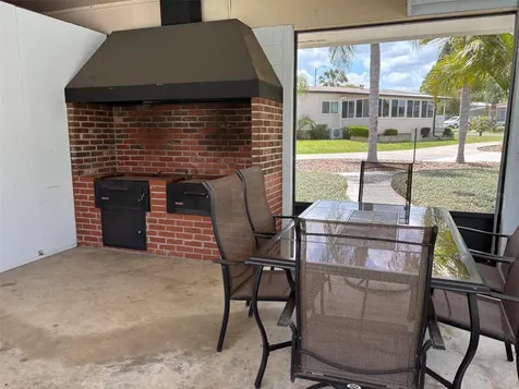 6107 Grand Oaks Drive SE Winter Haven FL 33884