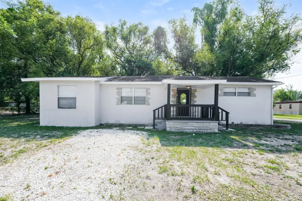 1602 E New Orleans Avenue Tampa FL 33610