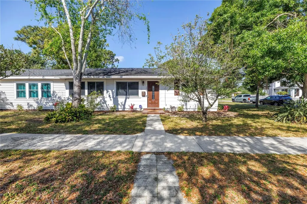 500 39th Avenue N St Petersburg FL 33703