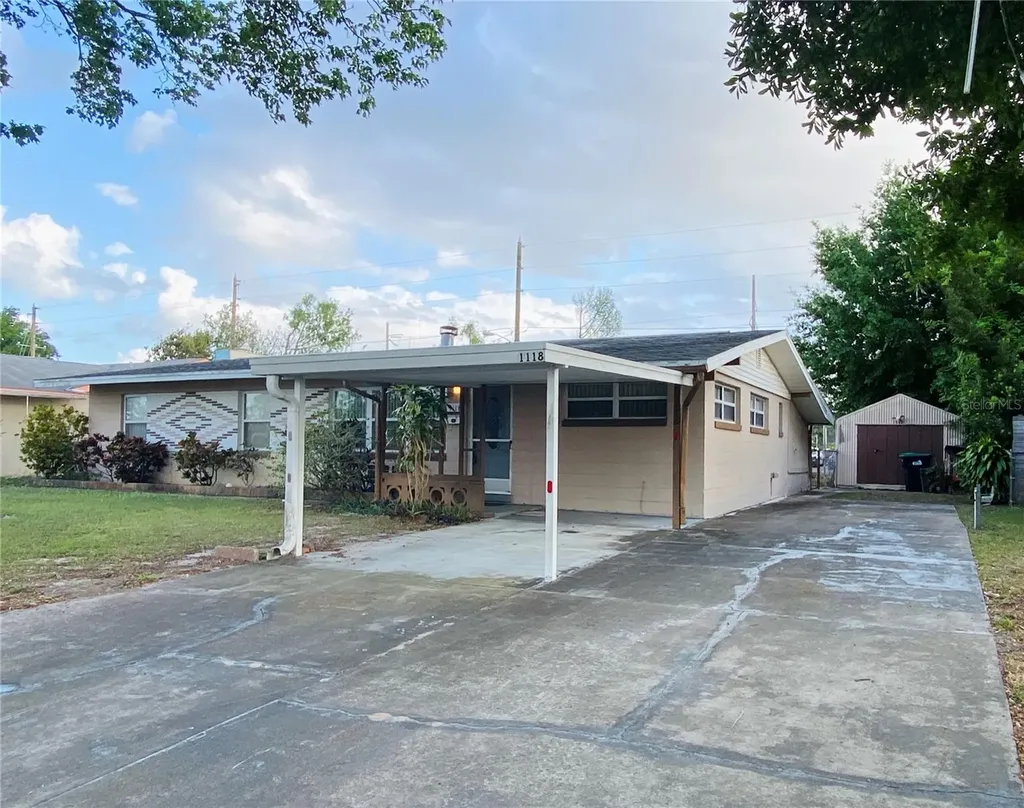 1118 Arrowsmith Avenue Orlando FL 32809