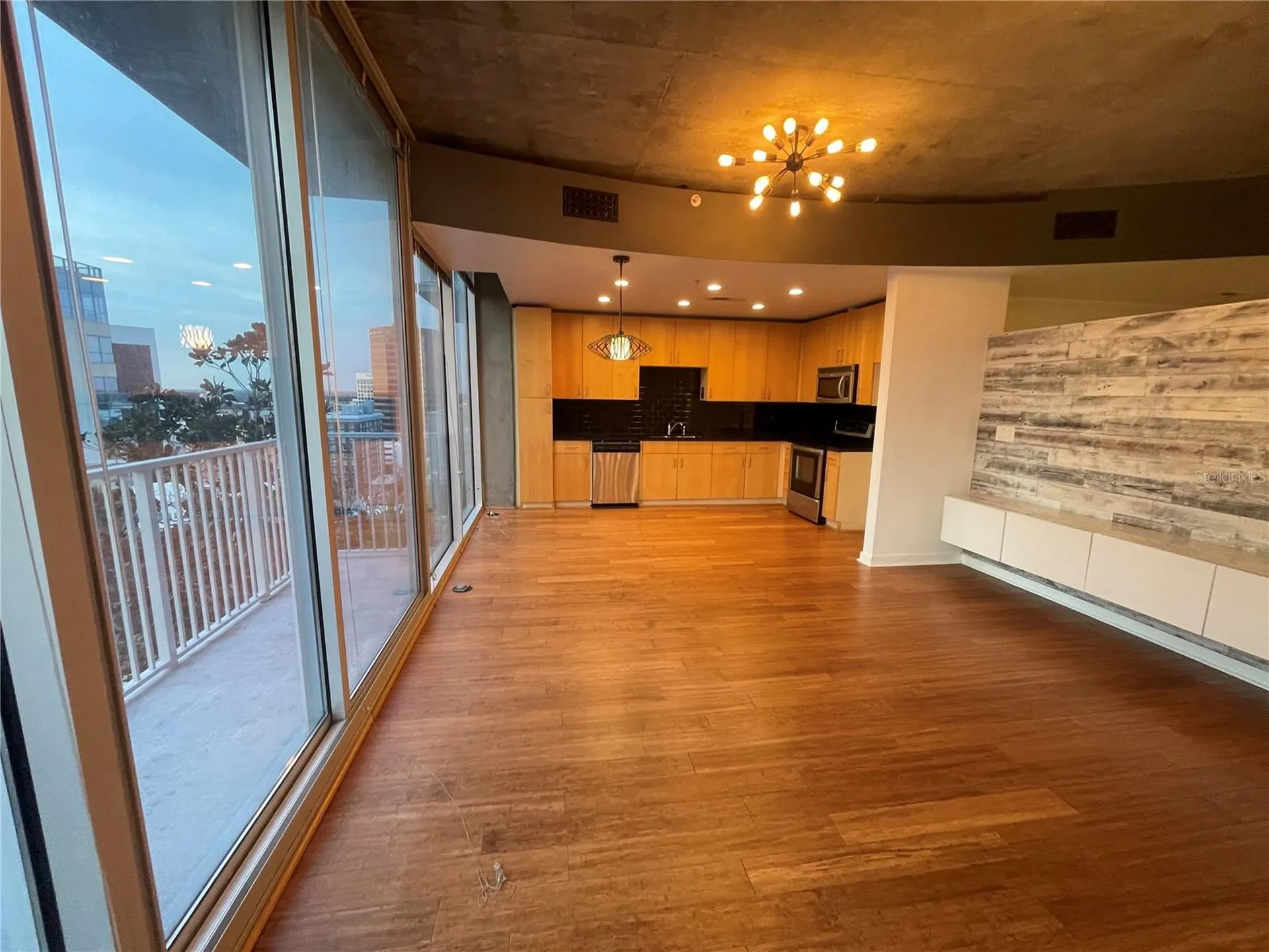 155 S Court Avenue Orlando FL 32801