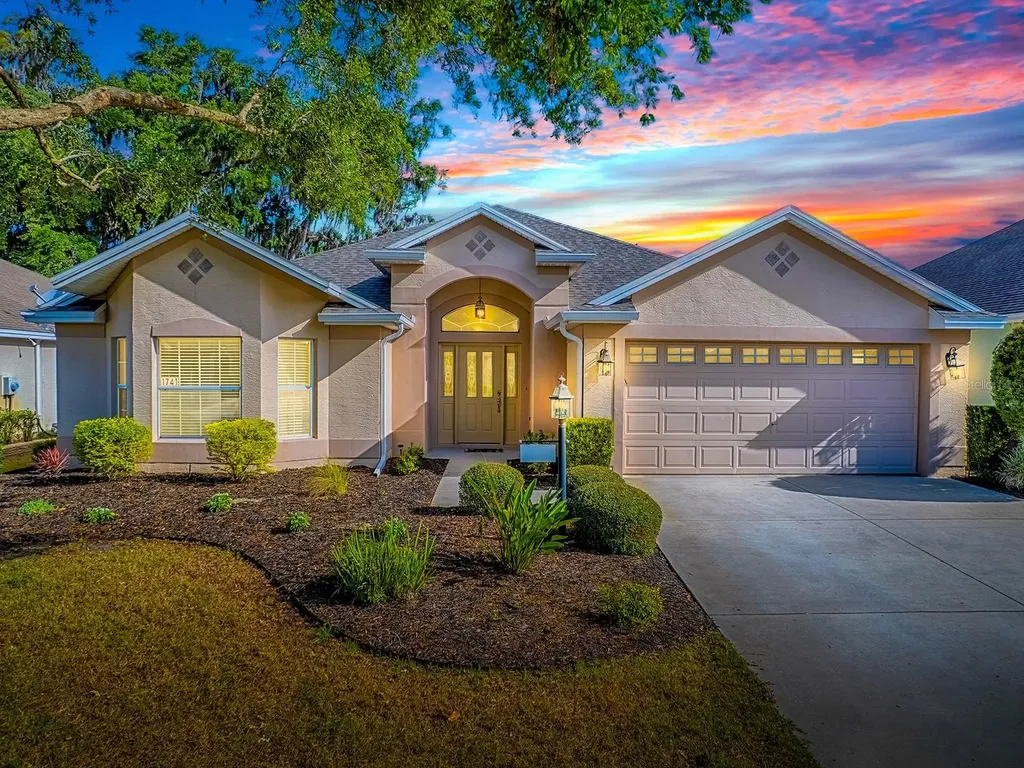 1741 Pennecamp Drive The Villages FL 32162