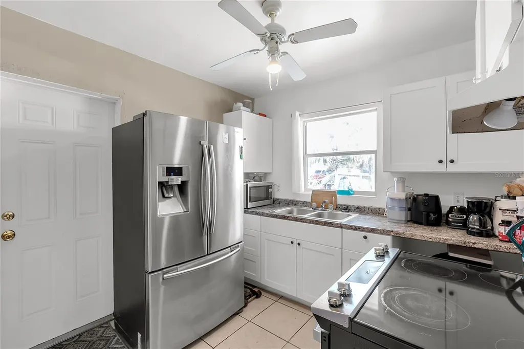 2503 10th Street W Bradenton FL 34205