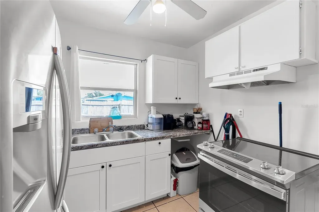 2503 10th Street W Bradenton FL 34205