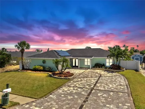 6511 Senegal Palm Way Apollo Beach FL 33572