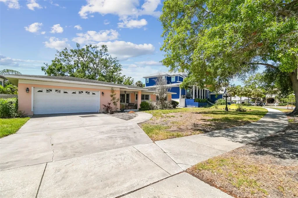 2607 S Bryant Circle Tampa FL 33629