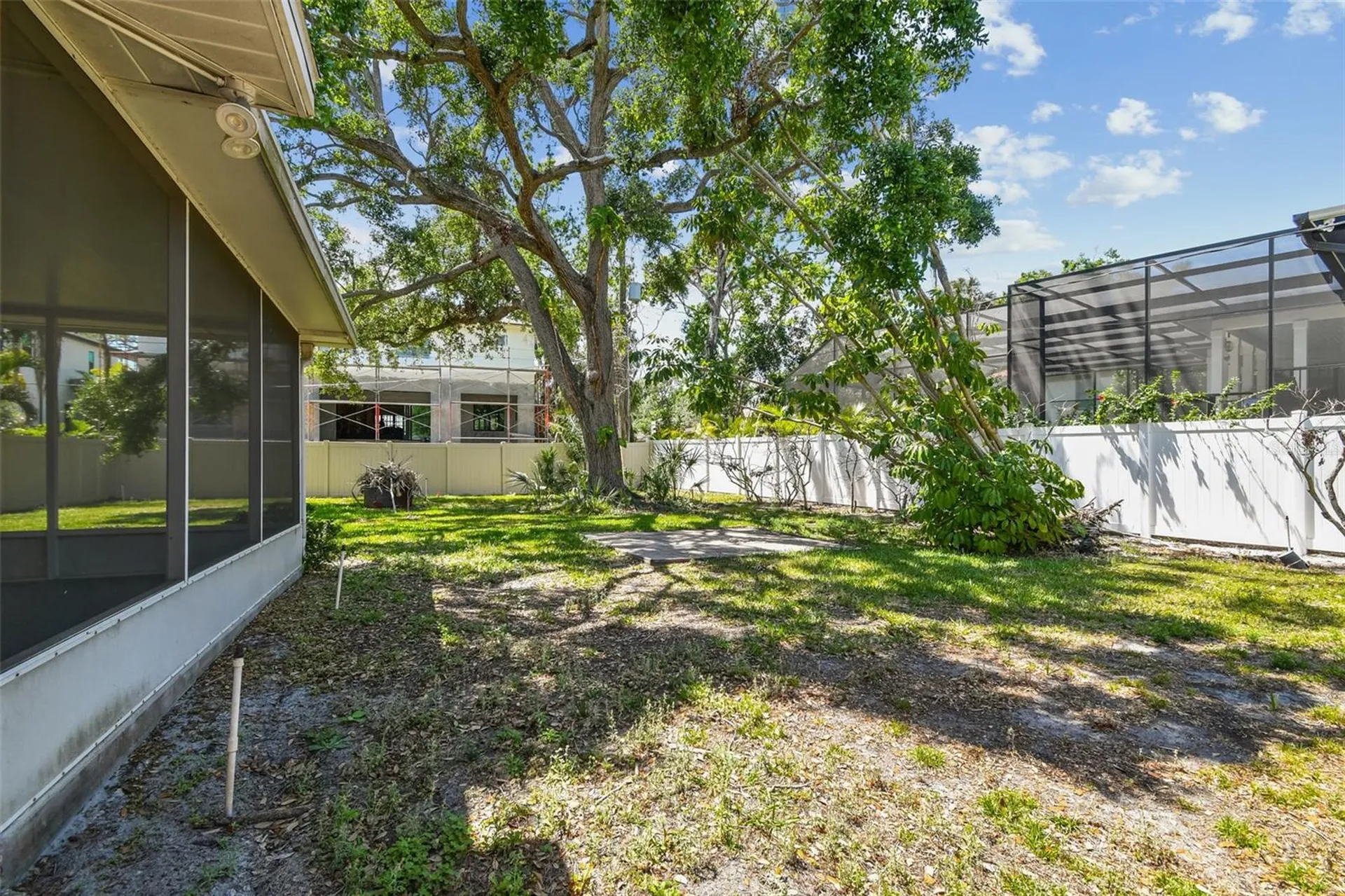 2607 S Bryant Circle Tampa FL 33629