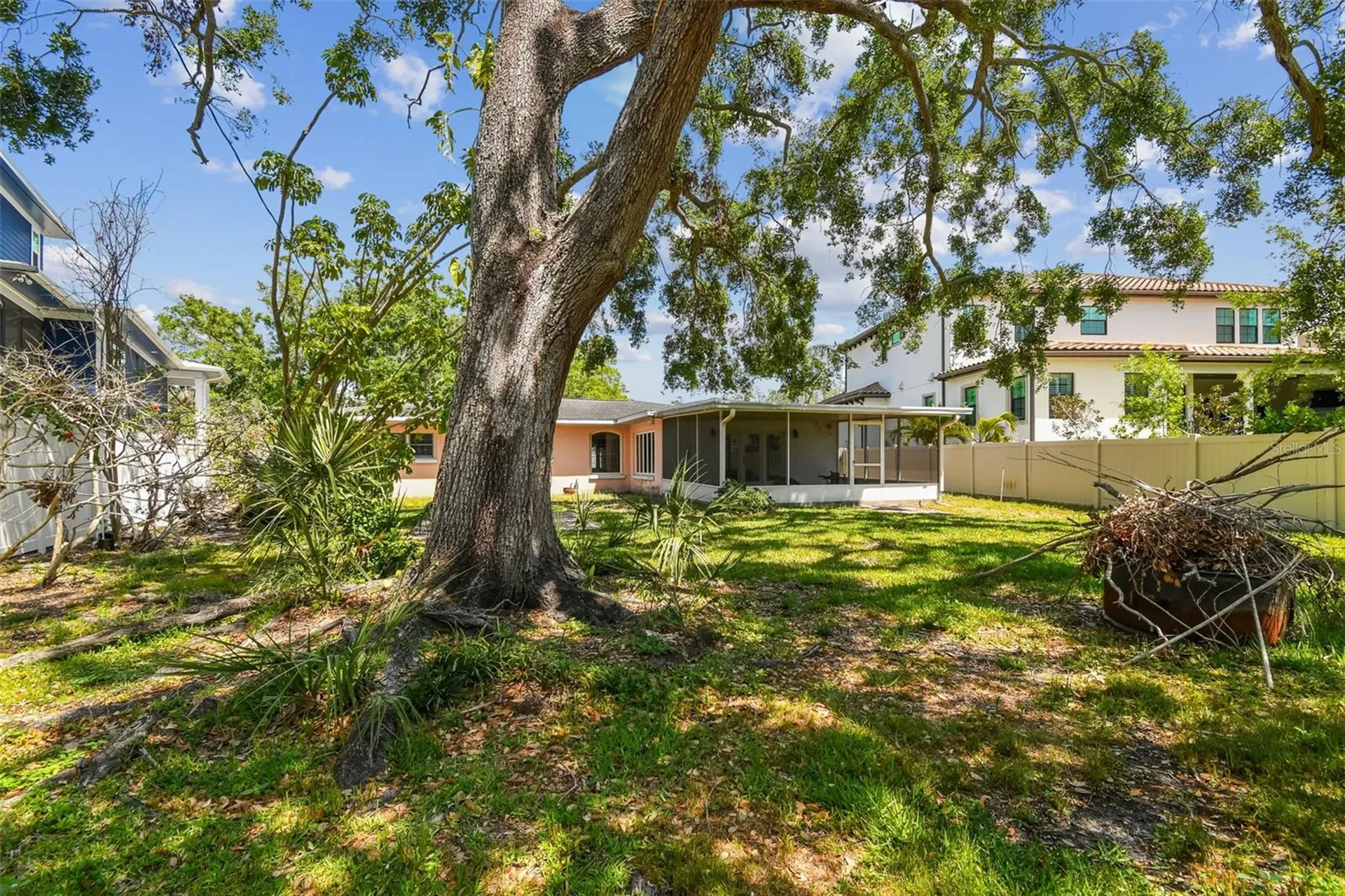 2607 S Bryant Circle Tampa FL 33629