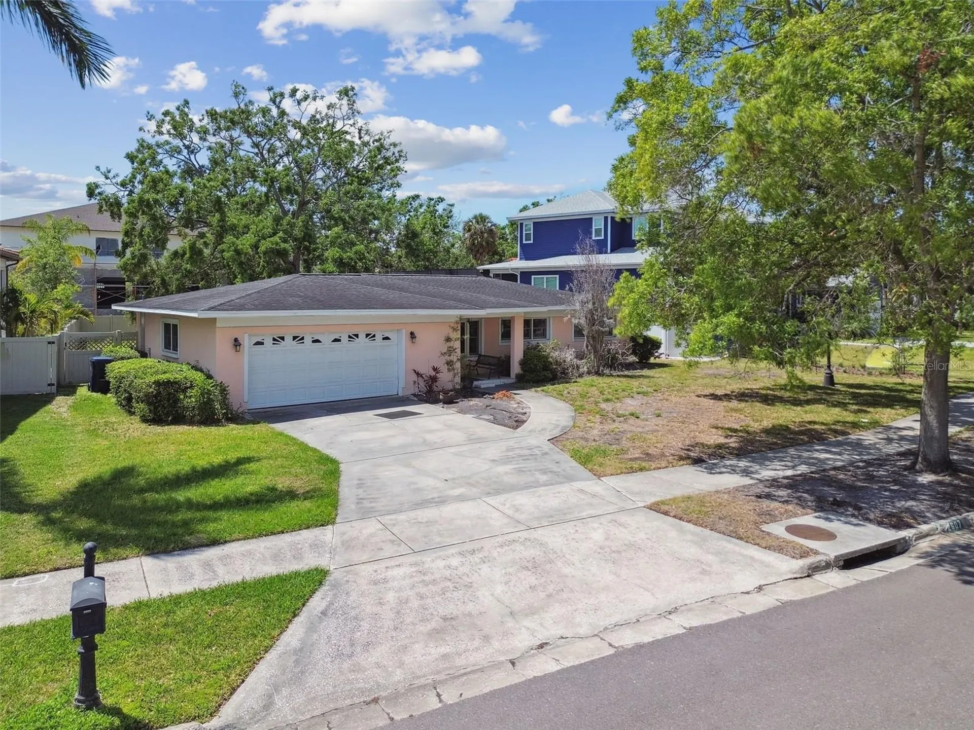 2607 S Bryant Circle Tampa FL 33629
