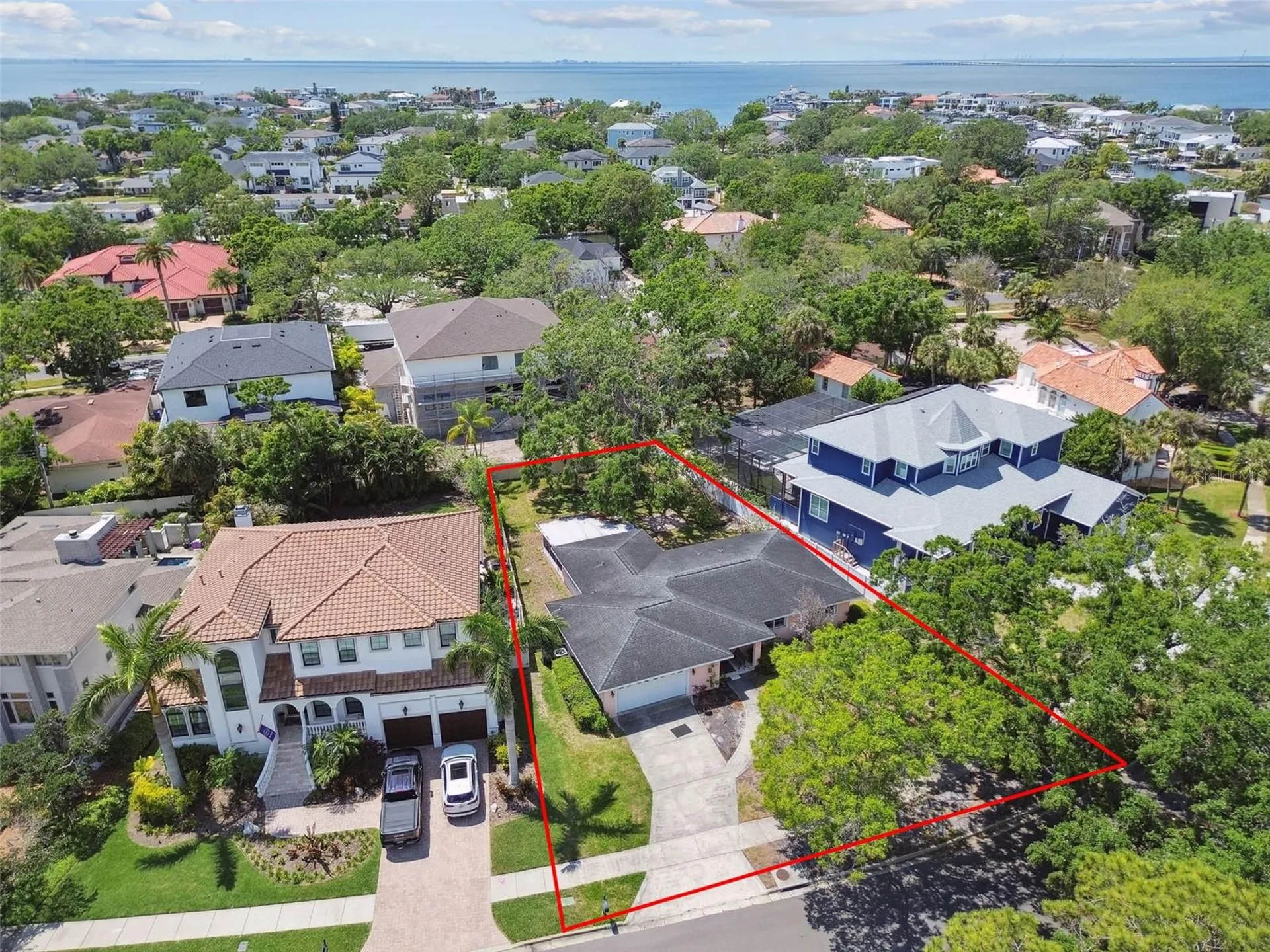 2607 S Bryant Circle Tampa FL 33629
