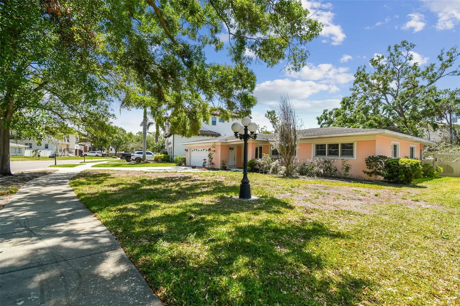 2607 S Bryant Circle Tampa FL 33629