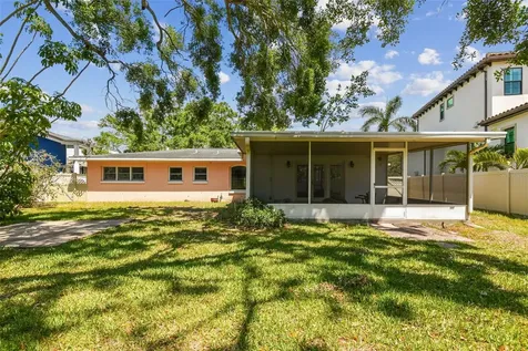 2607 S Bryant Circle Tampa FL 33629