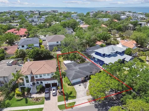 2607 S Bryant Circle Tampa FL 33629