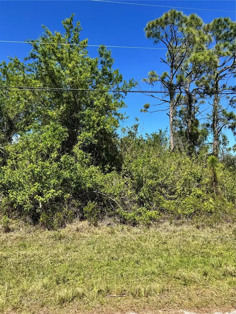 14400 Pocono Avenue Port Charlotte FL 33981