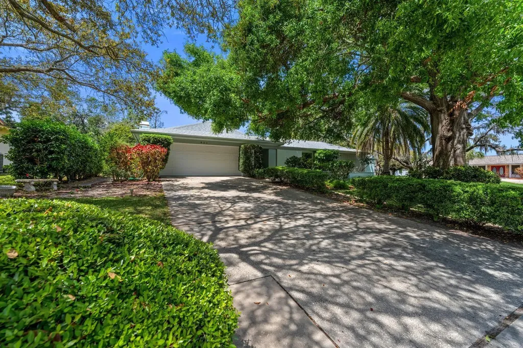 838 Park Court Palm Harbor FL 34683