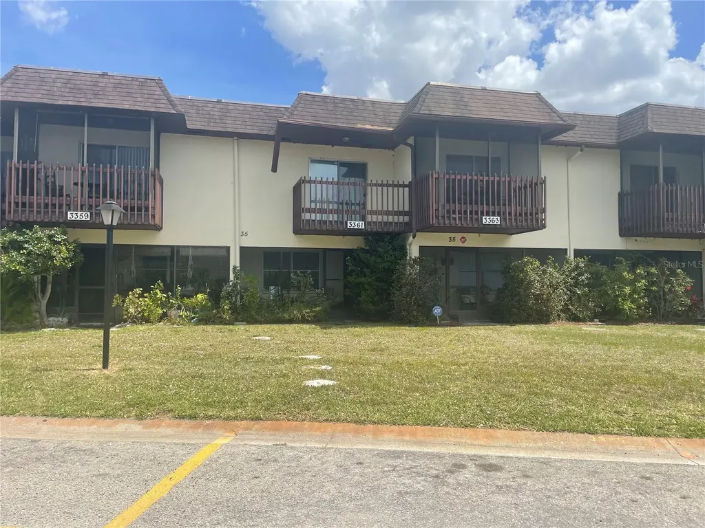 3361 Ramblewood Drive N Sarasota FL 34237