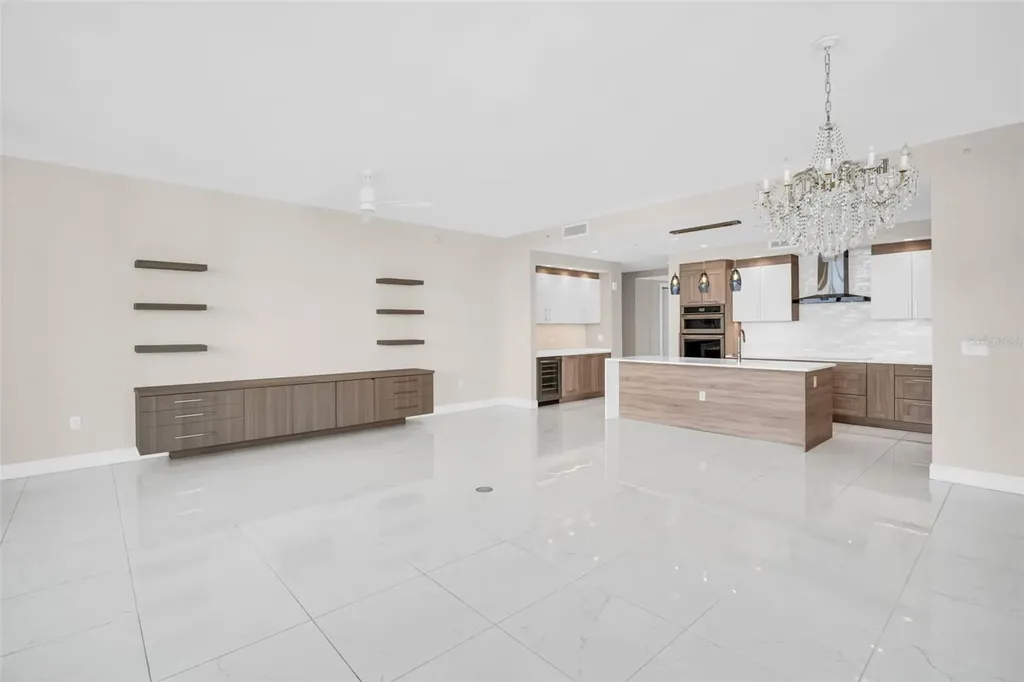 100 1st Avenue N St Petersburg FL 33701