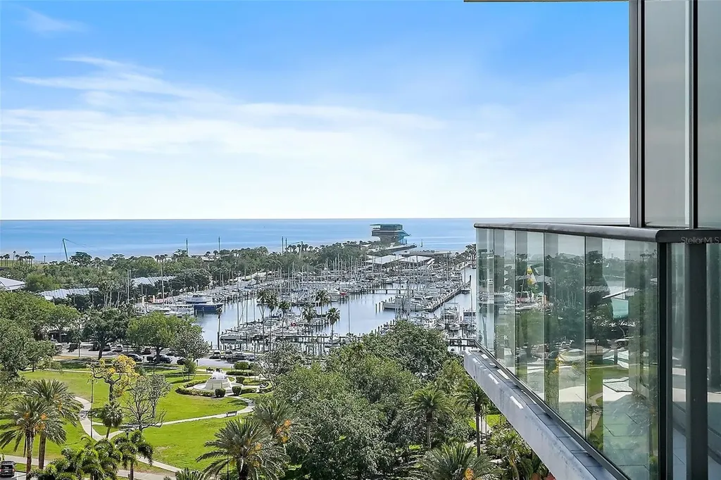 100 1st Avenue N St Petersburg FL 33701