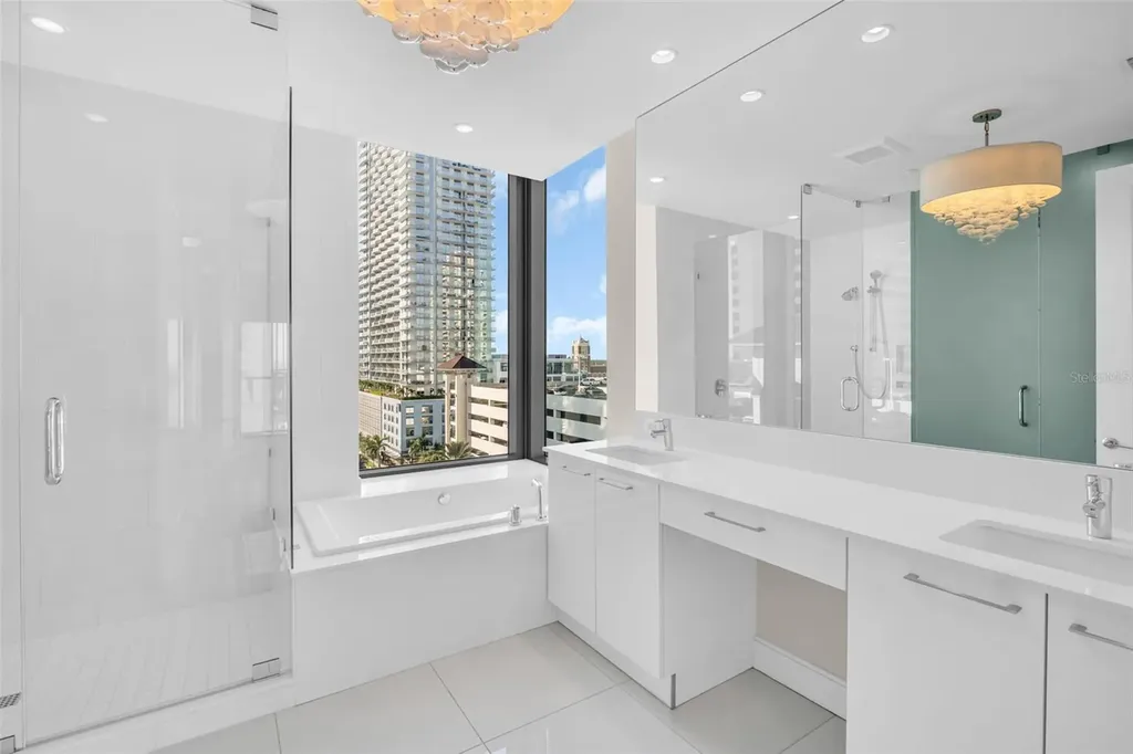 100 1st Avenue N St Petersburg FL 33701