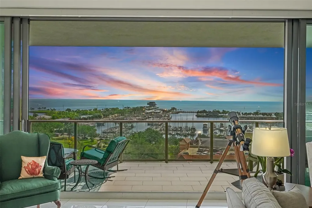 100 1st Avenue N St Petersburg FL 33701