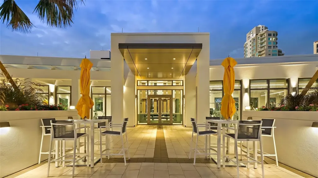 100 1st Avenue N St Petersburg FL 33701