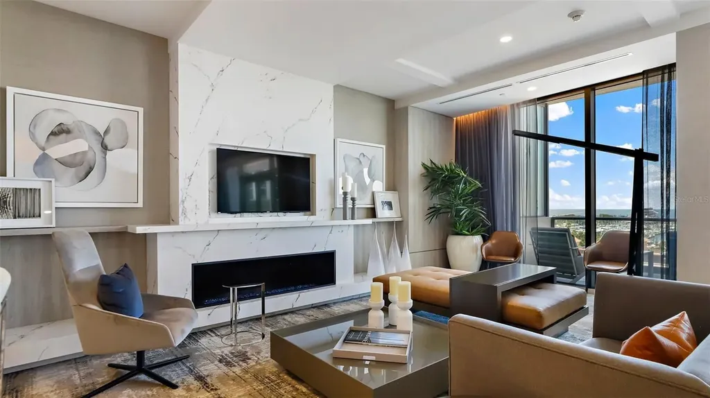 100 1st Avenue N St Petersburg FL 33701