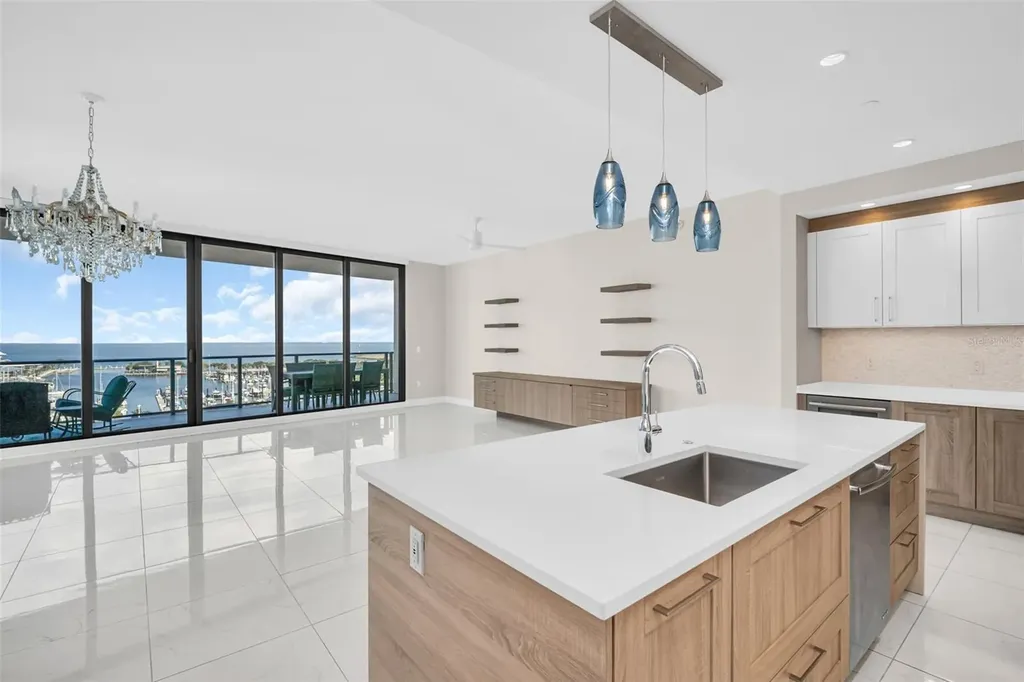 100 1st Avenue N St Petersburg FL 33701