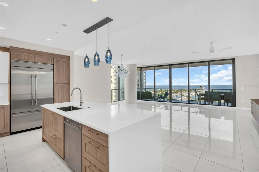 100 1st Avenue N St Petersburg FL 33701