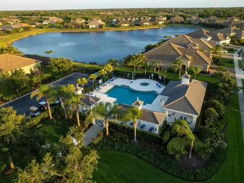 27336 Driver Lane Englewood FL 34223