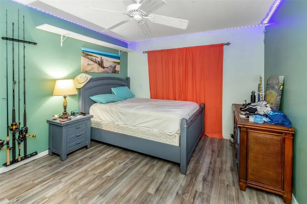 424 Island Cay Way Apollo Beach FL 33572