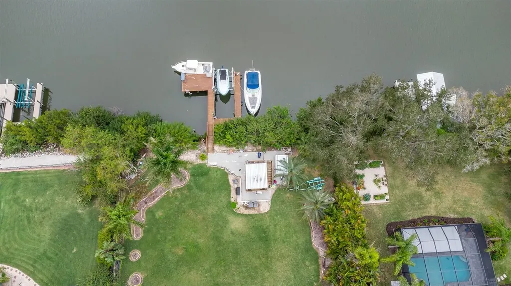 424 Island Cay Way Apollo Beach FL 33572