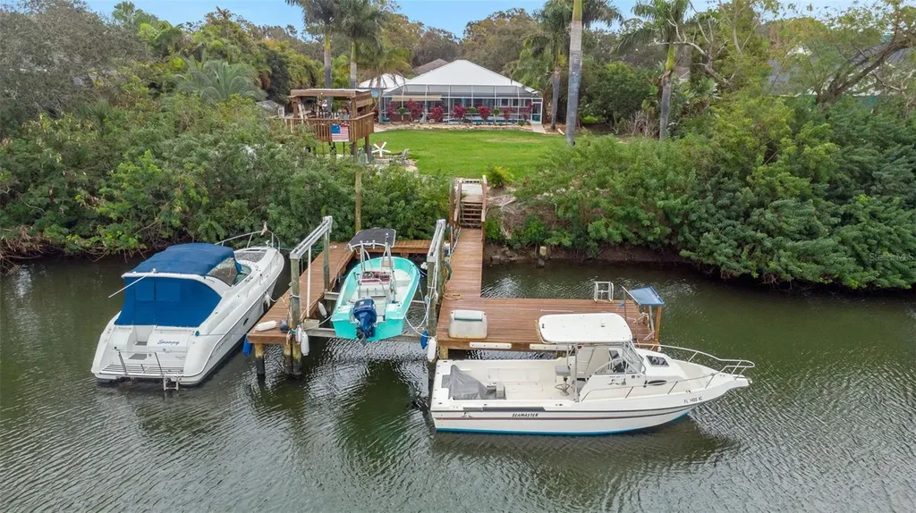 424 Island Cay Way Apollo Beach FL 33572