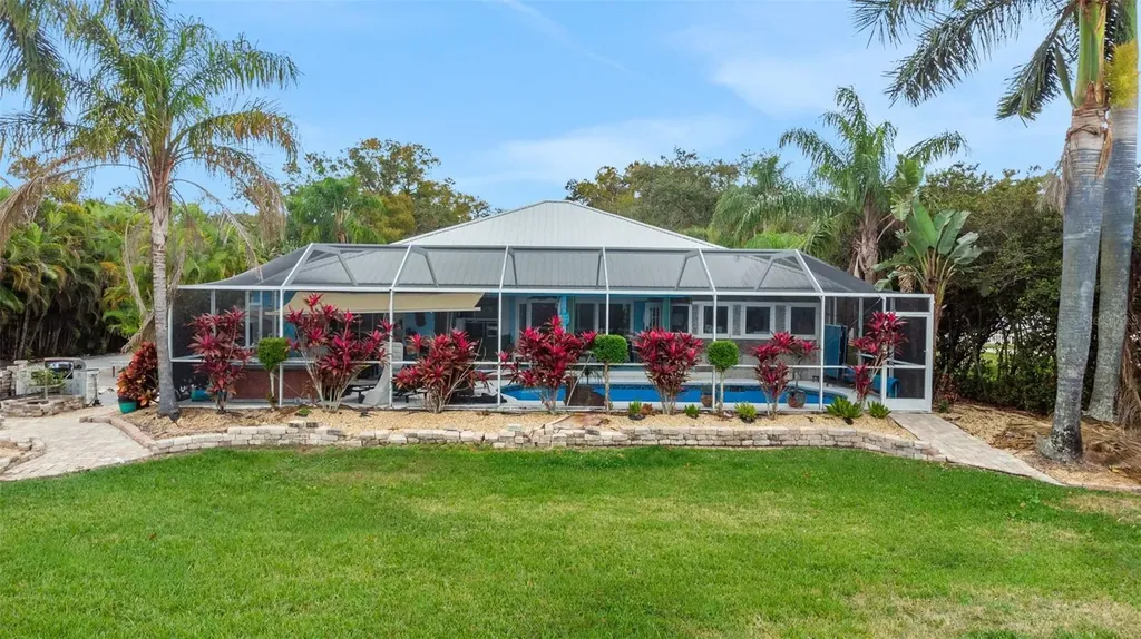 424 Island Cay Way Apollo Beach FL 33572