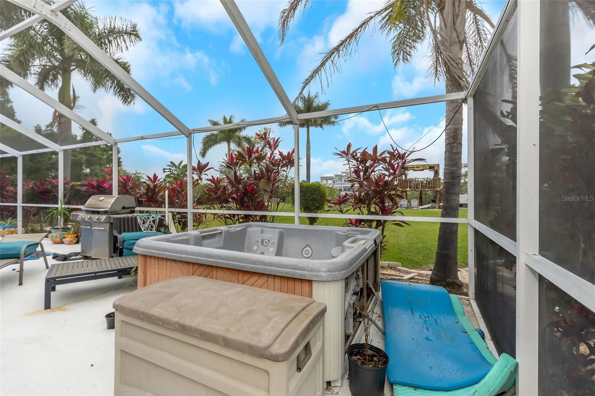 424 Island Cay Way Apollo Beach FL 33572