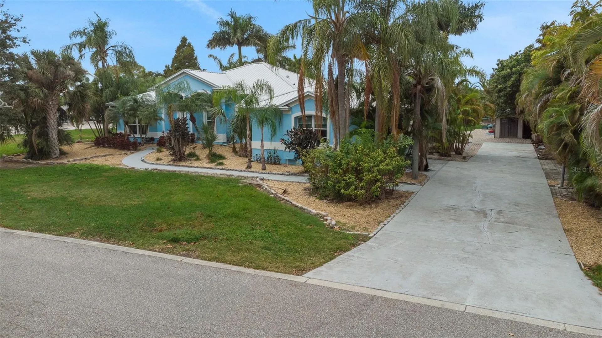 424 Island Cay Way Apollo Beach FL 33572