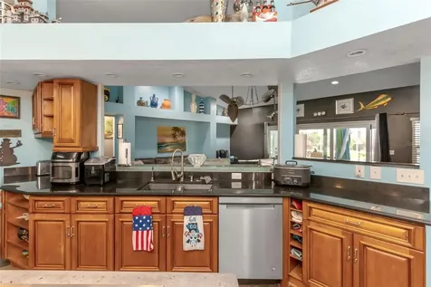 424 Island Cay Way Apollo Beach FL 33572