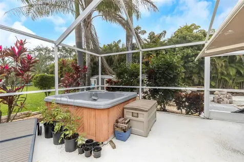 424 Island Cay Way Apollo Beach FL 33572