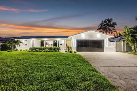 1367 51st Avenue NE St Petersburg FL 33703