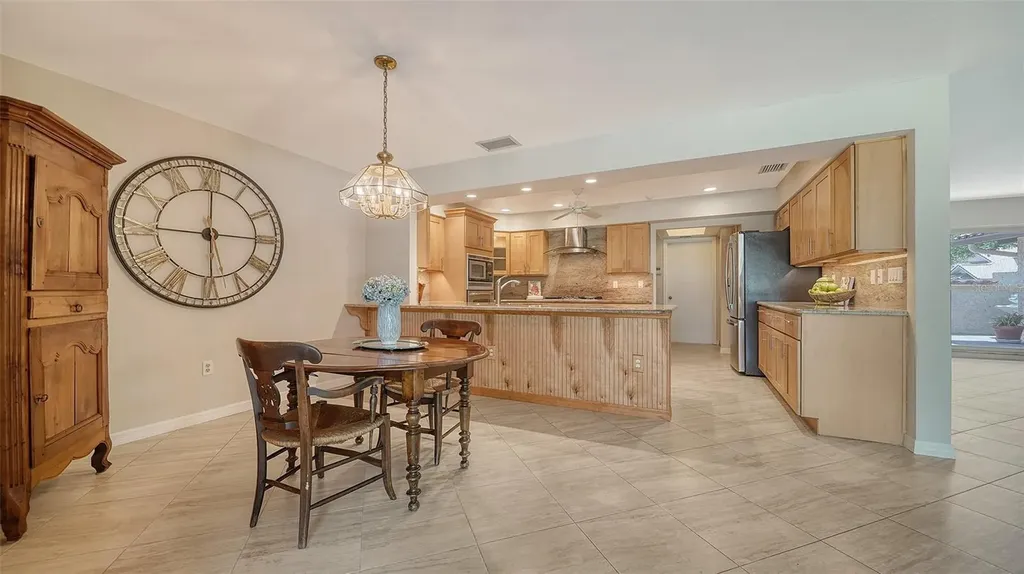 5458 Golf Pointe Drive Sarasota FL 34243