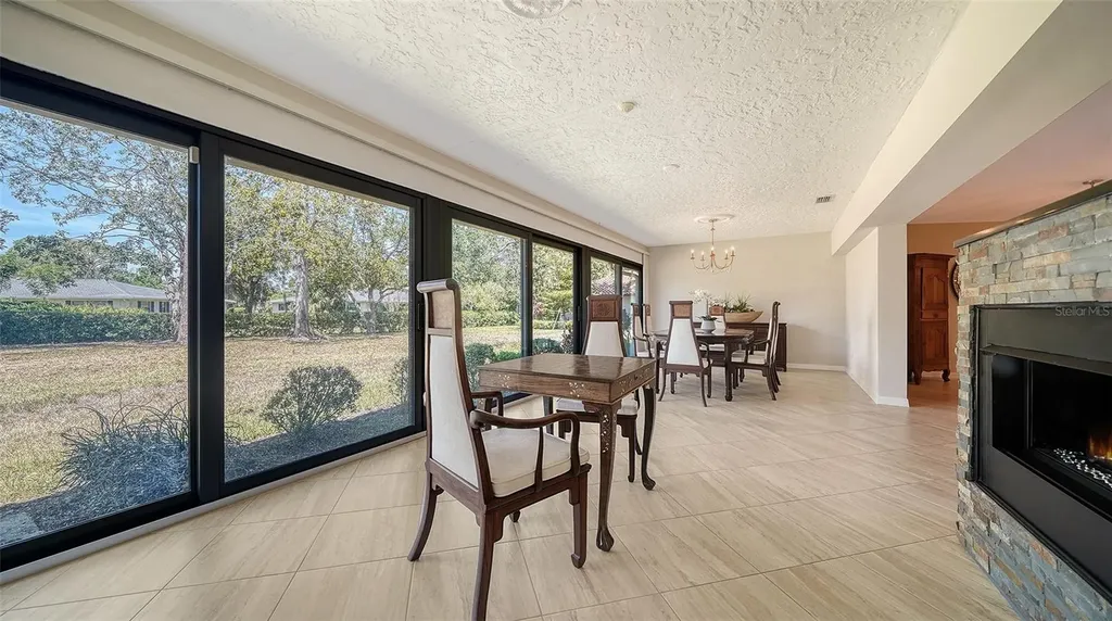 5458 Golf Pointe Drive Sarasota FL 34243