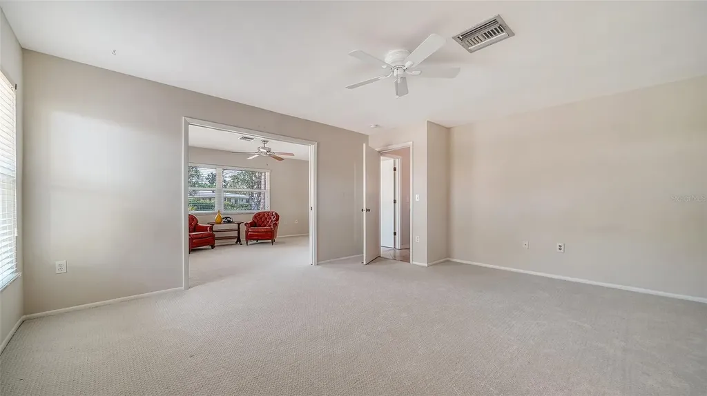 5458 Golf Pointe Drive Sarasota FL 34243