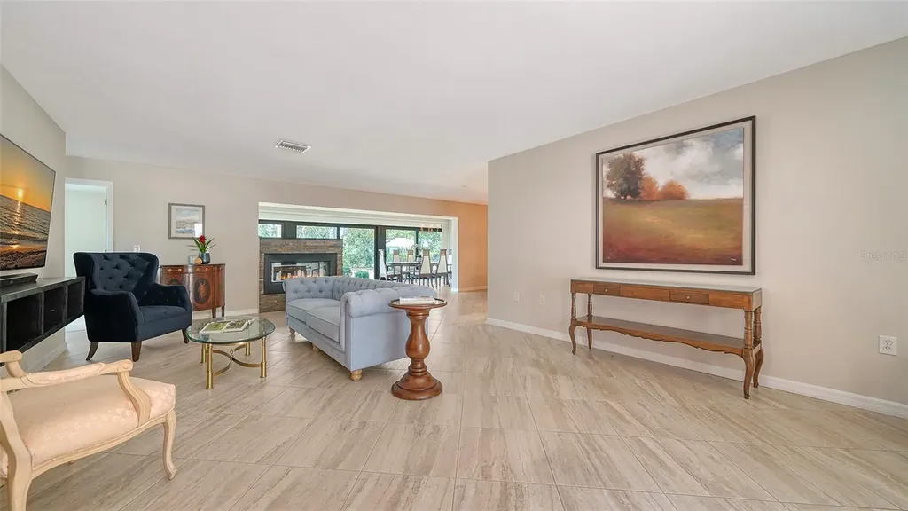 5458 Golf Pointe Drive Sarasota FL 34243