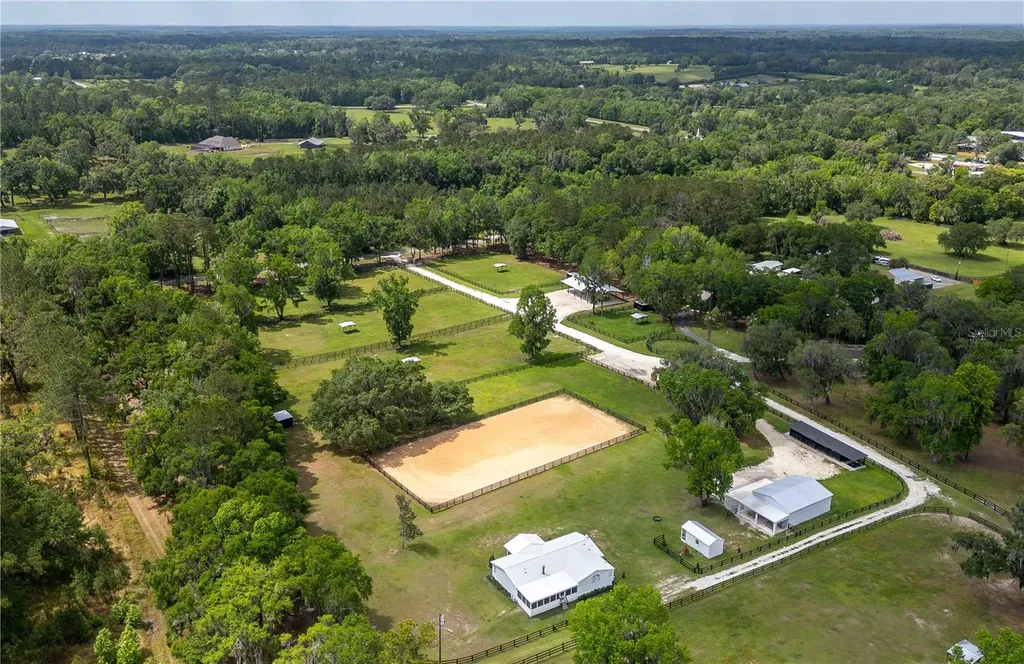 7495 W Highway 316 Reddick FL 32686