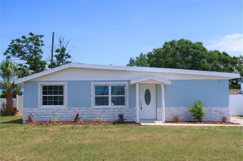 5143 Jasmine Circle St Petersburg FL 33714