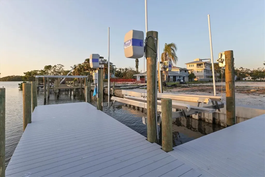 7314 Westmoreland Drive Sarasota FL 34243