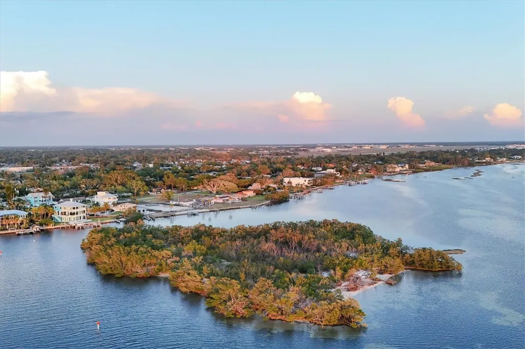 7314 Westmoreland Drive Sarasota FL 34243