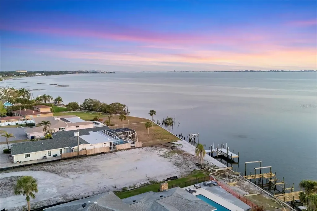 7314 Westmoreland Drive Sarasota FL 34243
