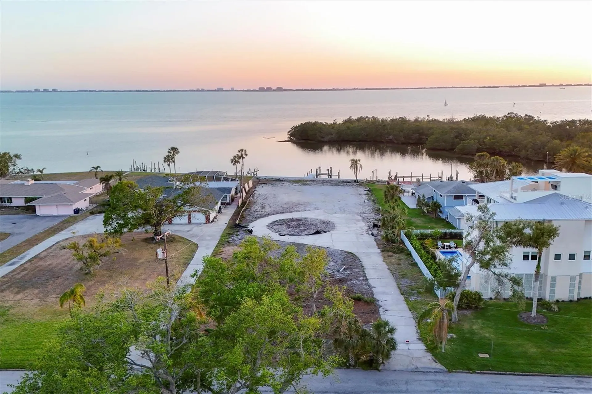 7314 Westmoreland Drive Sarasota FL 34243